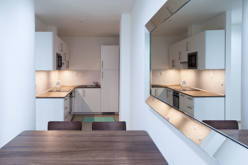Apartments Kopecna With Parking Brno Exterior photo